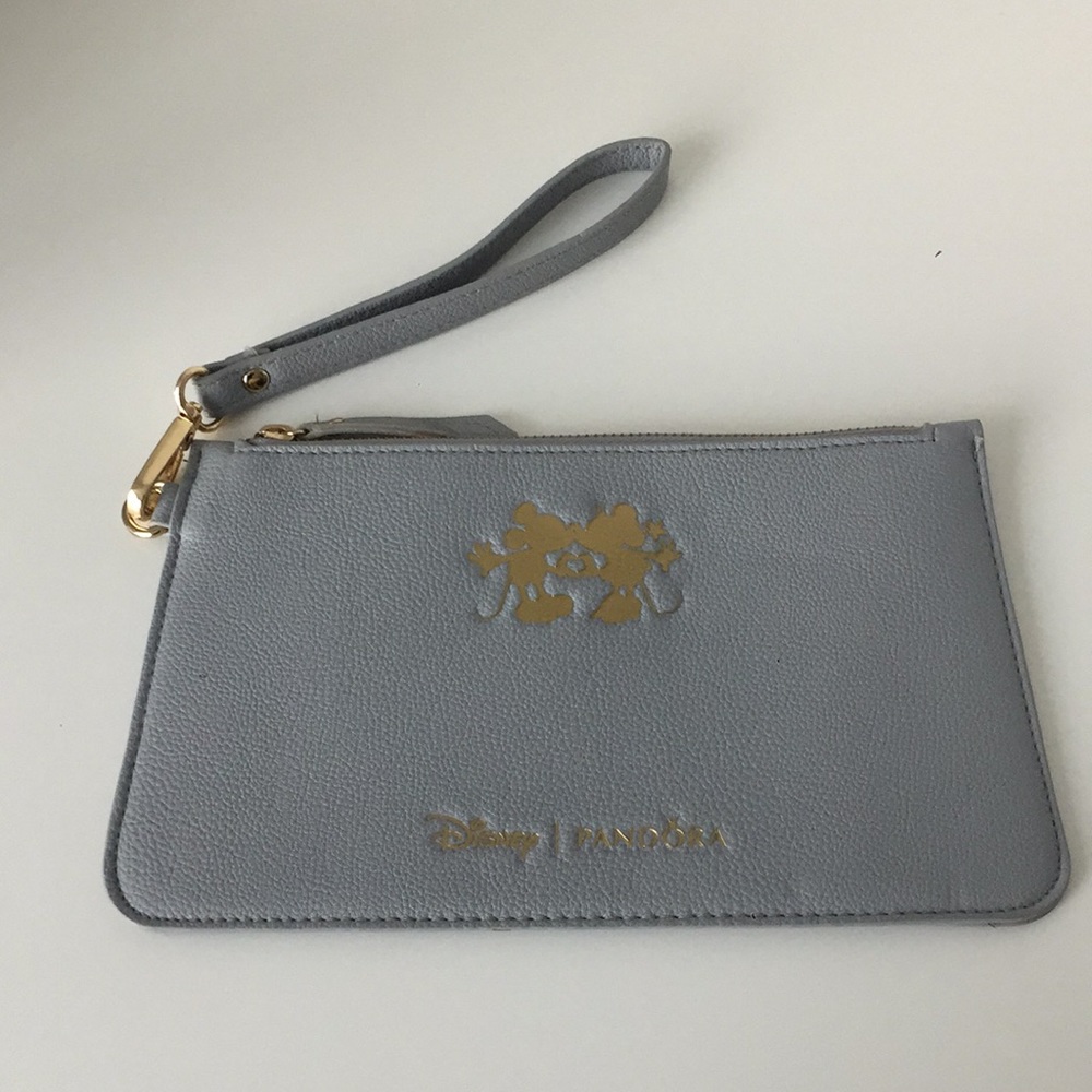 NWOT Pandora x Disney Wristlet Clutch Pouch